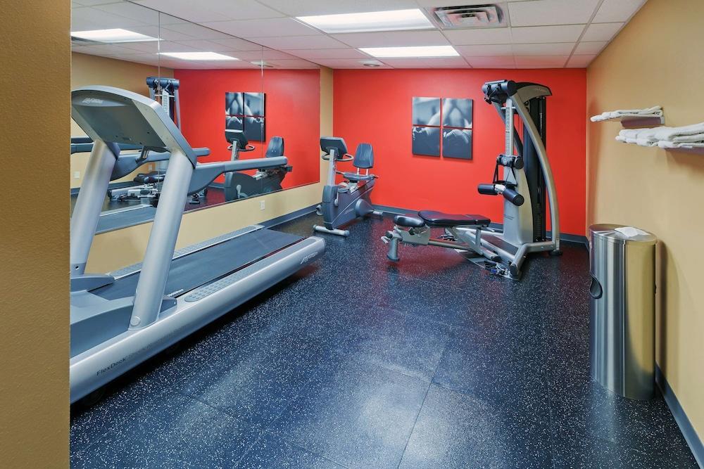 Hotel Country & By Radisson, At Northwest Expressway, Ok 3*